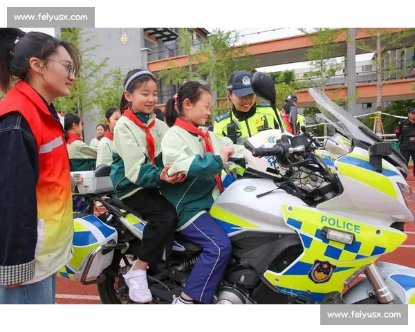 筑牢生命防线共建平安校园让安全成为最温暖的守护与我们同行每一天