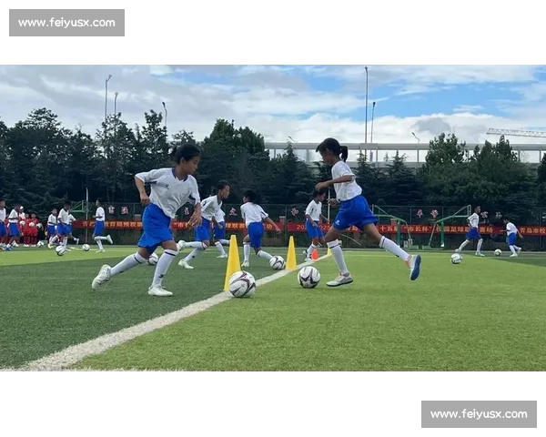 童心逐梦绿茵场真实记录儿童足球比赛成长与拼搏瞬间精彩时刻全程呈现